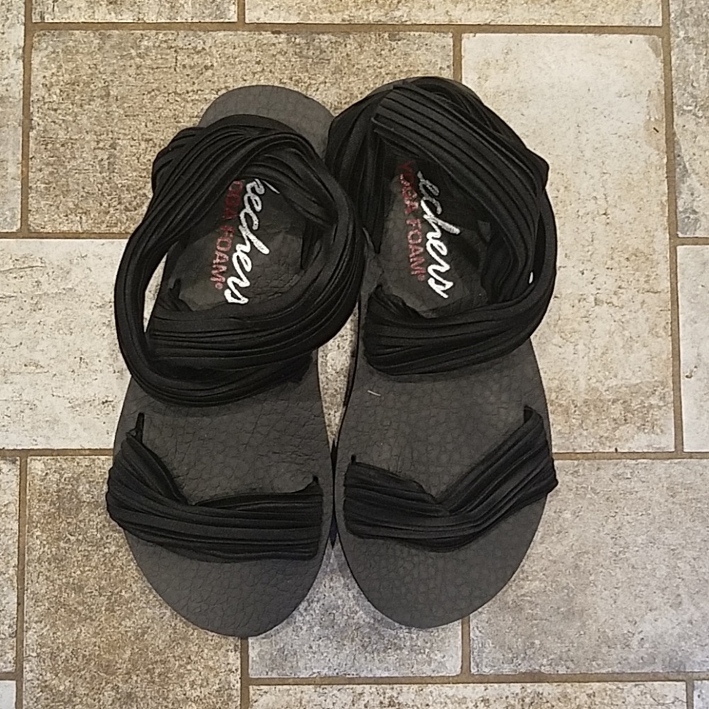 Sketchers sandals